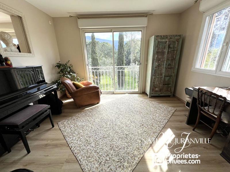 Villa - 207 m² - 7 pièces