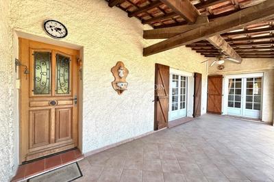 Maison traditionnelle - 180 m² - 7 pièces