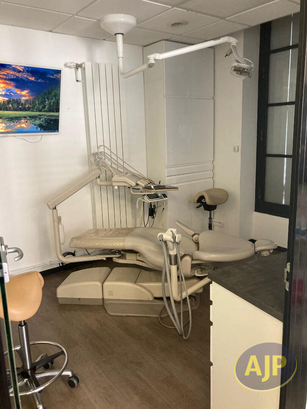 Local commercial - 106 m²