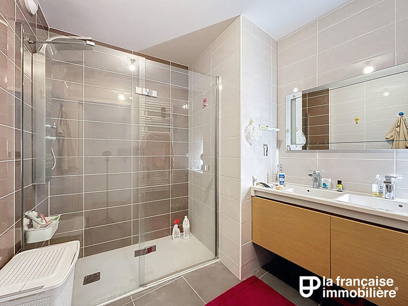 Appartement - 90 m² - 4 pièces