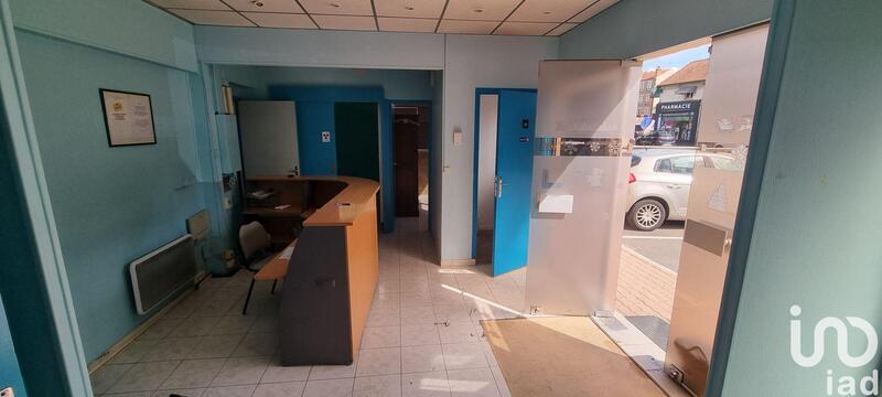 Local commercial - 147 m² - 10 pièces
