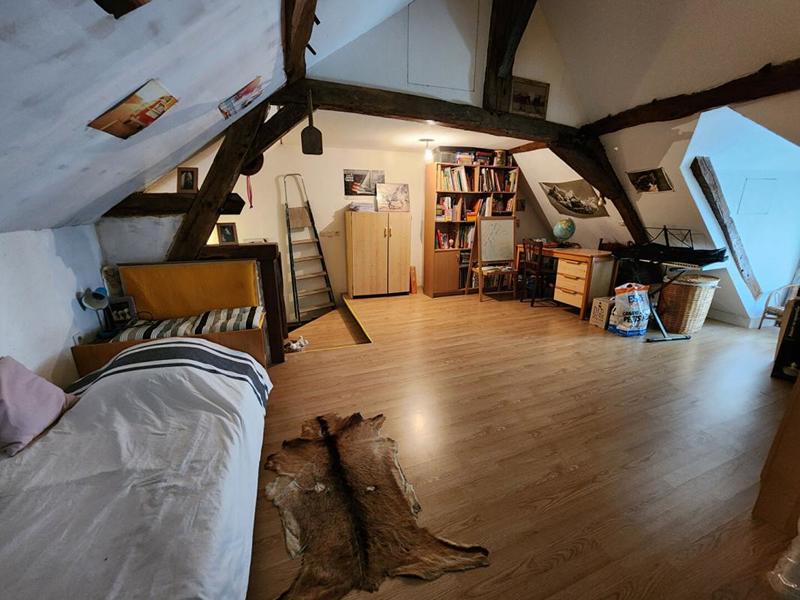 Maison - 185 m² - 9 pièces