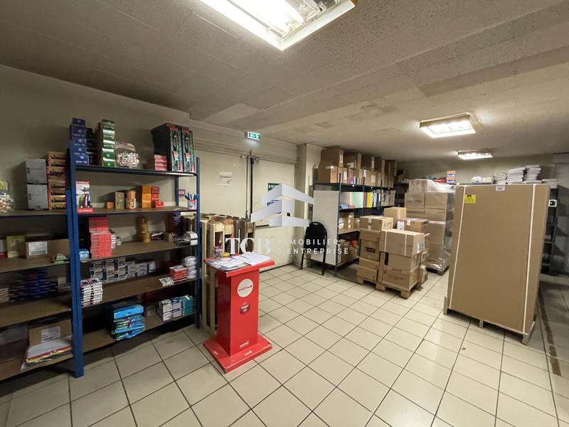 Local commercial - 790 m²