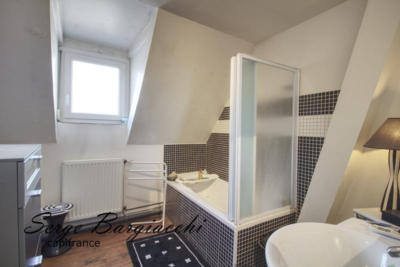 Maison de ville - 80 m² - 4 pièces