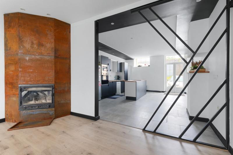 Maison - 215 m² - 5 pièces