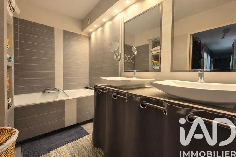 Appartement - 95 m² - 4 pièces