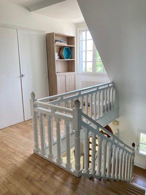 Maison - 170 m² - 8 pièces