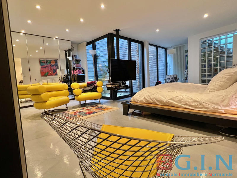 Maison - 217 m² - 6 pièces