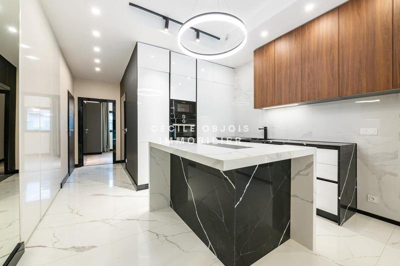 Appartement - 83 m² - 4 pièces