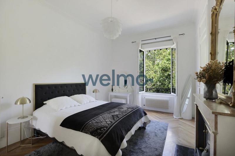 Appartement - 75 m² - 2 pièces