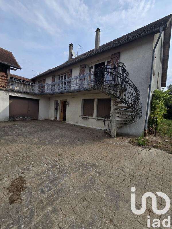 Maison - 198 m² - 8 pièces