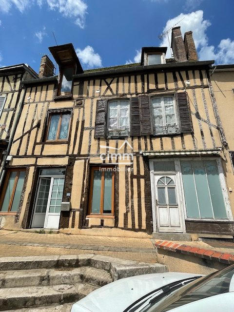 Maison traditionnelle - 130 m² - 6 pièces