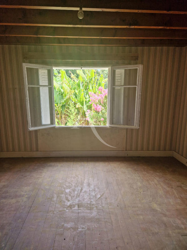 Maison - 140 m² - 4 pièces