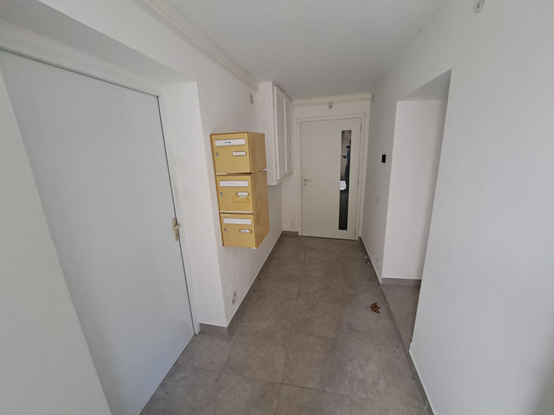 Maison - 230 m² - 10 pièces