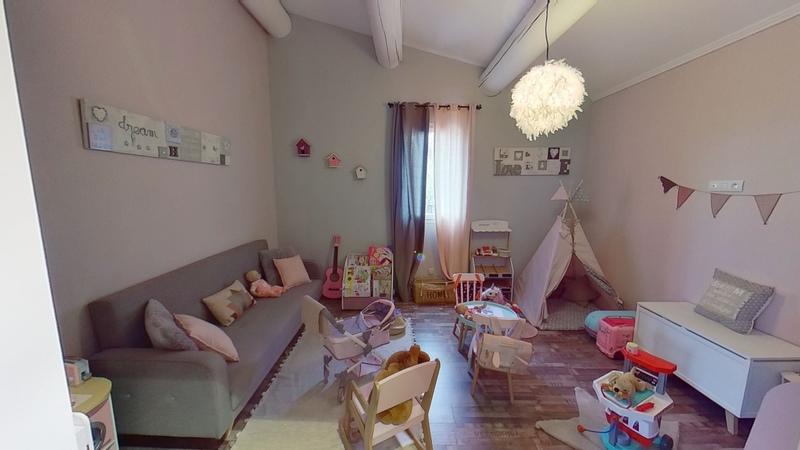 Maison - 200 m² - 6 pièces