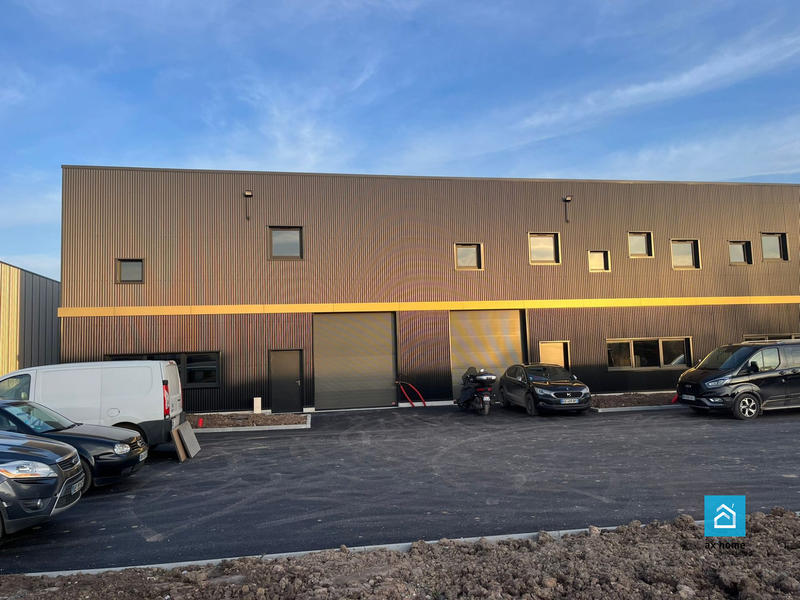 Local d'activités - 360 m²