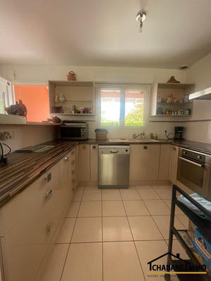 Maison - 95 m² - 4 pièces