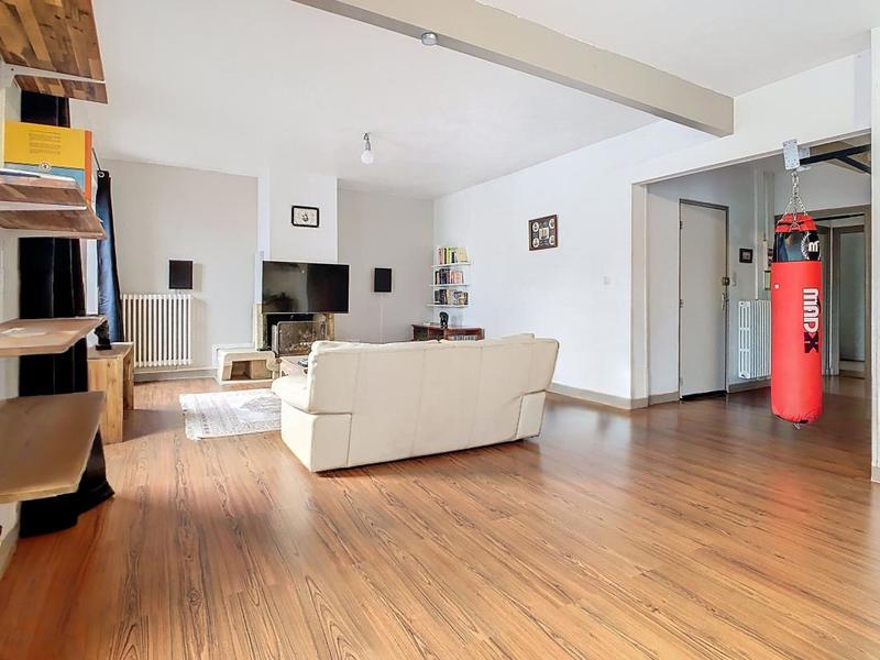 Appartement - 91 m² - 2 pièces