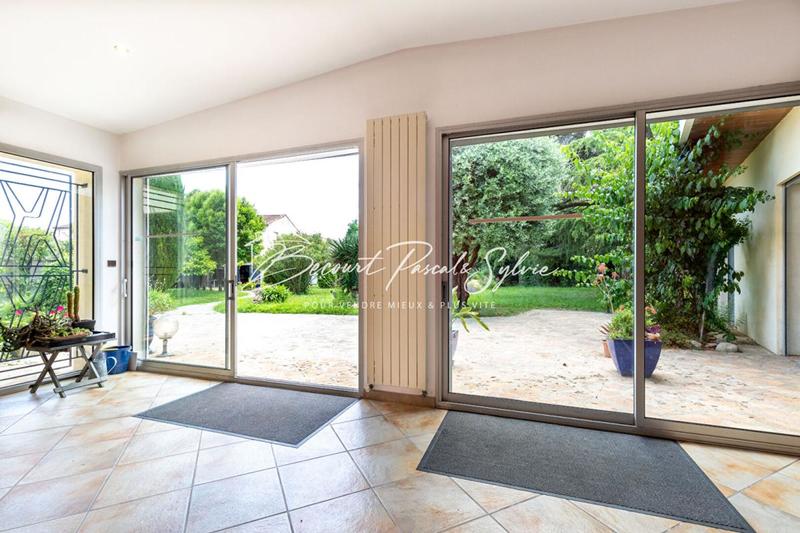 Maison - 179 m² - 6 pièces