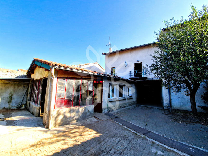 Maison de village - 110 m² - 5 pièces