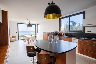 Demeure - 195 m² - 7 pièces