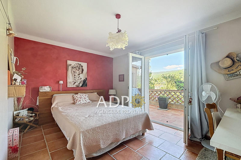 Maison - 150 m² - 4 pièces