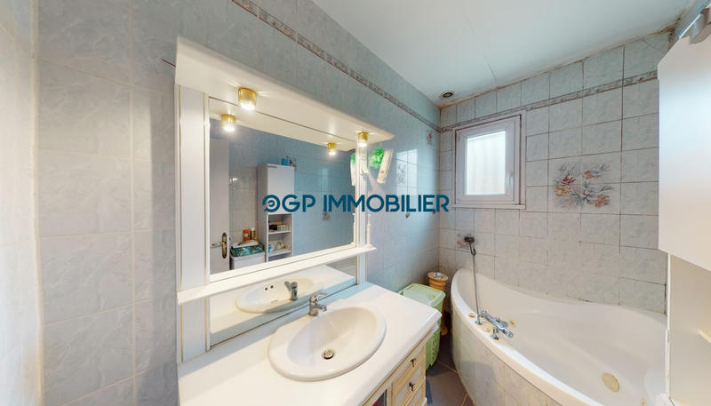 Maison - 126 m² - 5 pièces