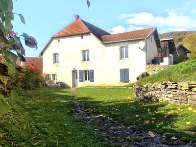 Maison - 215 m² - 9 pièces