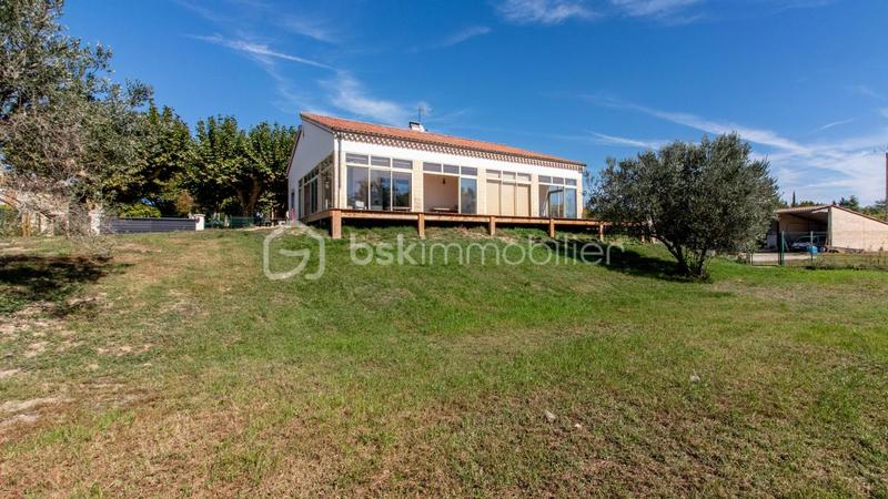 Maison traditionnelle - 142 m² - 6 pièces