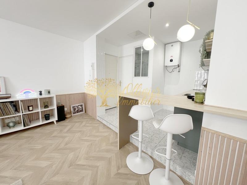 Studio - 28 m² - 1 pièce