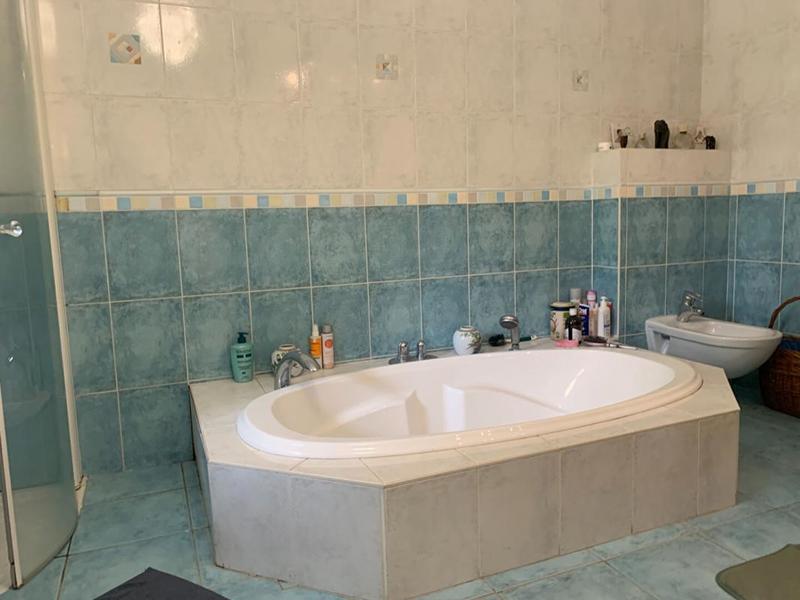 Propriété - 180 m² - 7 pièces