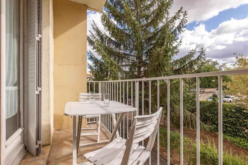 Chambre - 85 m² - 1 pièce