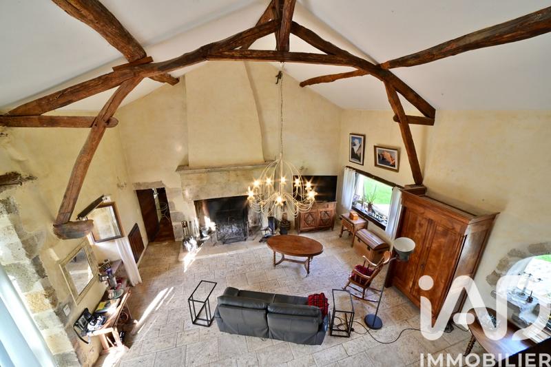 Maison - 706 m² - 16 pièces