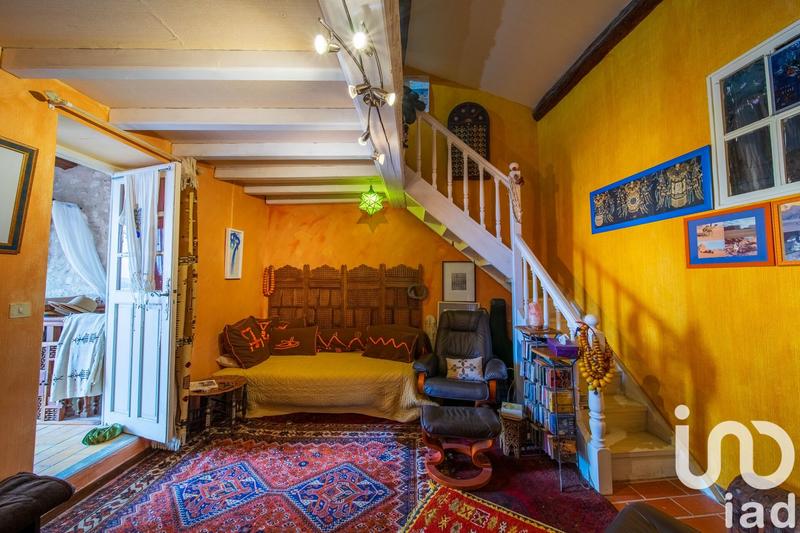 Maison de village - 360 m² - 10 pièces