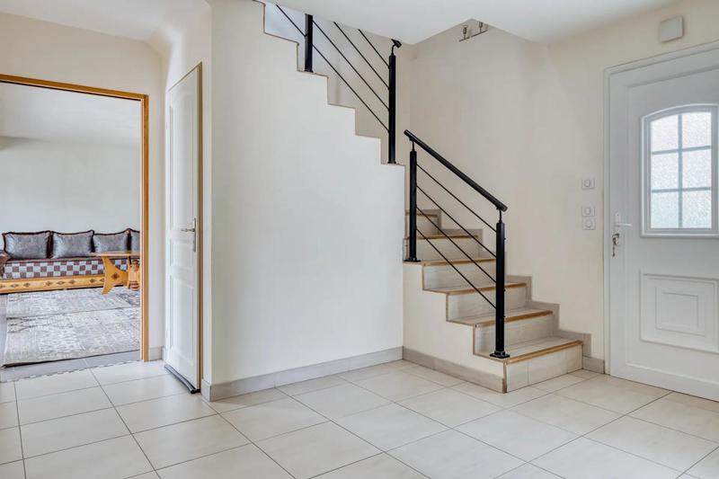 Maison - 163 m² - 5 pièces