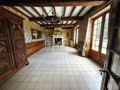 Maison - 336 m² - 12 pièces