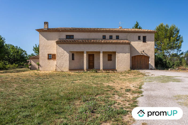 Villa - 220 m² - 8 pièces