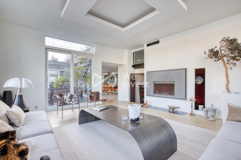 Maison - 260 m² - 8 pièces