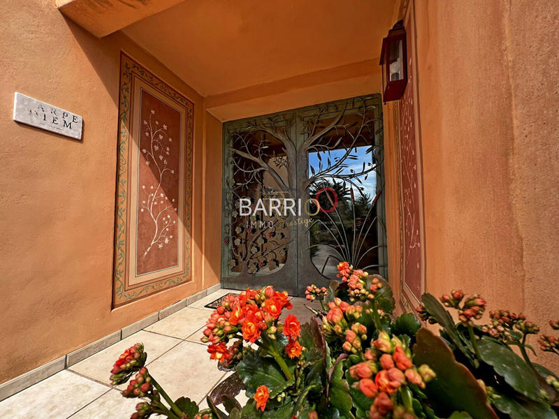 Maison - 208 m² - 7 pièces