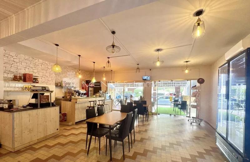 Fonds de commerce - 90 m²