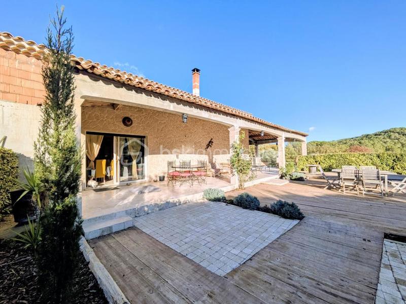 Maison - 196 m² - 8 pièces