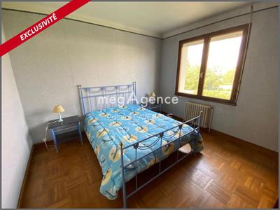 Maison - 240 m² - 9 pièces