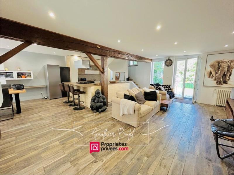 Maison - 167 m² - 8 pièces