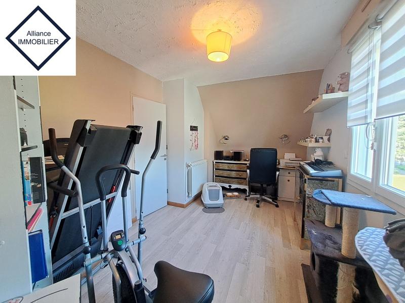 Maison - 137 m² - 9 pièces