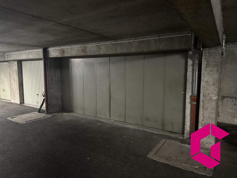 Appartement - 100 m² - 5 pièces