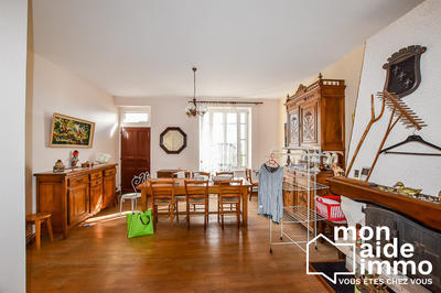 Maison ancienne - 111 m² - 7 pièces