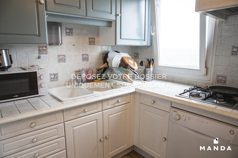 Chambre - 10 m² - 4 pièces