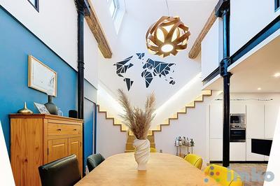 Loft - 229 m² - 5 pièces