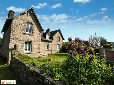 Maison - 161 m² - 8 pièces