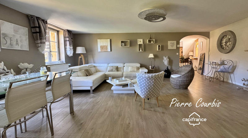 Maison - 224 m² - 6 pièces